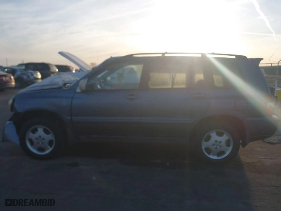 2007 Toyota Highlander w/3rd Row with VIN JTEEP21A470225371, listed as a IAAI auction lot 41776095 with 185,931 mi miles. Bid and sale history available at carsss.com. Image 14.
