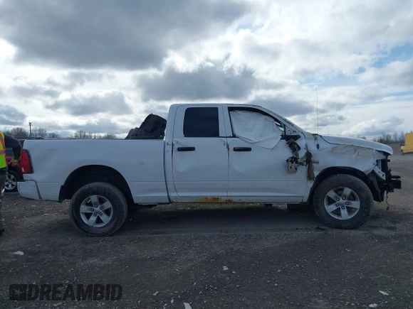 2017 Ram 1500 Express with VIN 1C6RR7FT5HS828432, listed as a IAAI auction lot 41893836 with 67,589 mi miles. Bid and sale history available at carsss.com. Image 14.