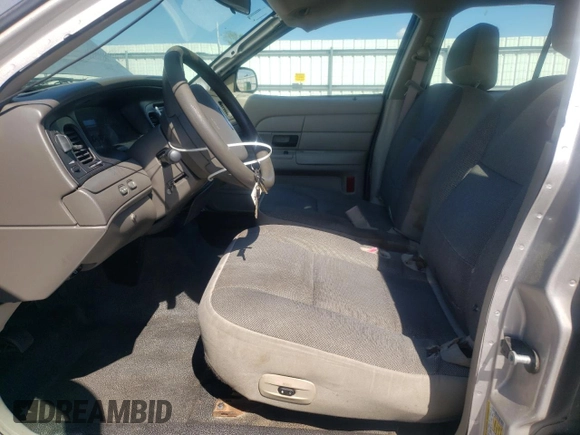 2010 Ford Police Interceptor с VIN 2FABP7BV0AX117253, выставлен на аукционе Copart как лот 61716795 с пробегом 221 436 миль миль и Списание • Salvage title. История ставок и продаж доступна на DreamBid. Изображение 7.