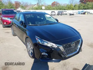 2020 Nissan Altima 2.5 SL with VIN 1N4BL4EWXLC102435, listed as a IAAI auction lot 40835915 with 48,917 mi miles. Bid and sale history available at carsss.com. Image 1.