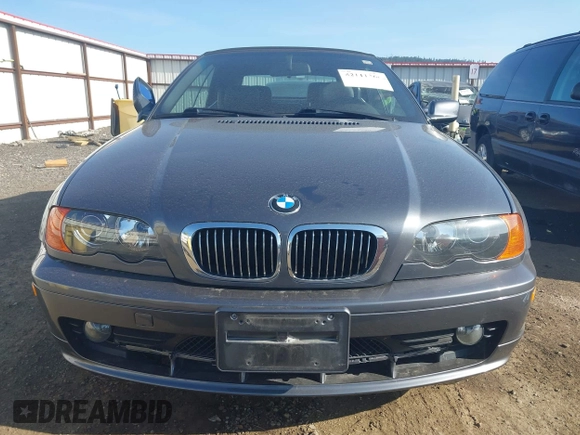 2001 BMW 3 Series 325Ci with VIN WBABS33481JY57131, listed as a IAAI auction lot 42111266 with 97,924 mi miles. Bid and sale history available at carsss.com. Image 6.