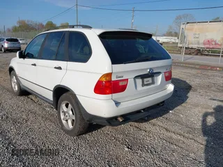 2001 BMW X5 3.0i with VIN WBAFA53511LM90036, listed as a IAAI auction lot 42028287 with 155,625 mi miles. Bid and sale history available at carsss.com. Image 3.