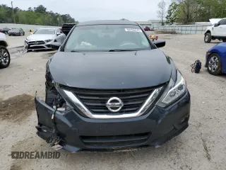2017 Nissan Altima SL with VIN 1N4AL3AP9HC217524, listed as a Copart auction lot 50700475 with 52,739 mi miles and Salvage title. Bid and sale history available at DreamBid. Image 5.