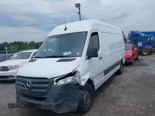 2020 Mercedes-Benz Sprinter Cargo Cargo with VIN W1Y40CHYXLT034958, listed as a IAAI auction lot 39915952 with 182,384 mi miles and . Bid and sale history available at carsss.com. Image 6.