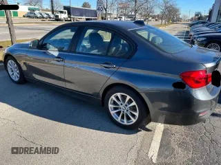 2018 BMW 3 Series 320i xDrive with VIN WBA8E5G54JNU47709, listed as a Copart auction lot 46378385 with 40,647 mi miles and Clean Title. Bid and sale history available at carsss.com. Image 3.