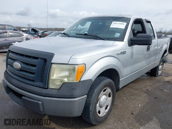 2009 Ford F-150 STX with VIN 1FTRX12W09FA01525, listed as a IAAI auction lot 41675894 with 245,793 mi miles. Bid and sale history available at carsss.com. Image 2.