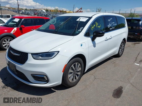 2024 Chrysler Pacifica Hybrid Select with VIN 2C4RC1S74RR153420, listed as a IAAI auction lot 42368593 with 19,829 mi miles and . Bid and sale history available at DreamBid. Image 17.