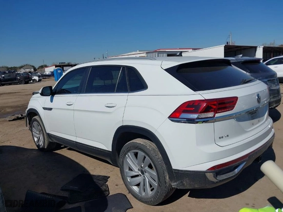 2021 Volkswagen Atlas Cross Sport 3.6L V6 SE w/Technology with VIN 1V2JE2CA9MC200352, listed as a IAAI auction lot 41367596 with 118,354 mi miles. Bid and sale history available at carsss.com. Image 3.