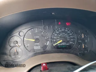 2000 Oldsmobile Bravada z VIN 1GHDT13W3Y2178106, wystawiony jako Copart lot #85069954 z przebiegiem 211 164 mil mil oraz Szkody całkowita. Historia ofert i sprzedaży dostępna na DreamBid. Obrazek 9.
