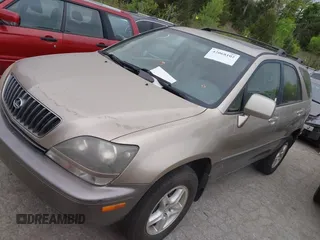 2000 Lexus RX 300 with VIN JT6HF10U5Y0134886, listed as a IAAI auction lot 42068102 with 156,237 mi miles. Bid and sale history available at carsss.com. Image 2.