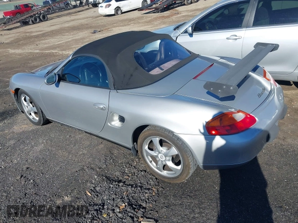 2001 Porsche Boxster with VIN WP0CA29871U627576, listed as a IAAI auction lot 41341939 with 122,500 mi miles. Bid and sale history available at carsss.com. Image 3.
