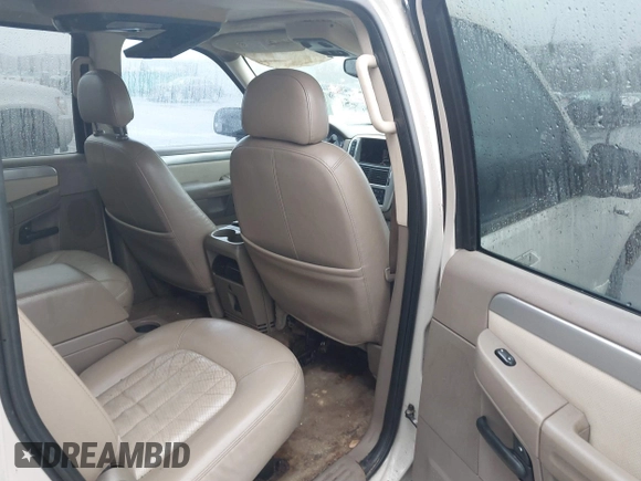 2005 Mercury Mountaineer Convenience z VIN 4M2DU66W95ZJ00759, wystawiony jako IAAI lot #41540789 z przebiegiem 223 520 mil mil oraz . Historia ofert i sprzedaży dostępna na DreamBid. Obrazek 8.