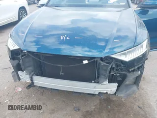 2021 Audi Q8 Prestige z VIN WA1CVBF11MD022043, wystawiony jako IAAI lot #41948487 z przebiegiem 35 738 mil mil oraz . Historia ofert i sprzedaży dostępna na DreamBid. Obrazek 6.