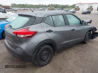 2020 Nissan Kicks S with VIN 3N1CP5BV5LL495563, listed as a IAAI auction lot 41977335 with 76,457 mi miles and . Bid and sale history available at carsss.com. Image 4.