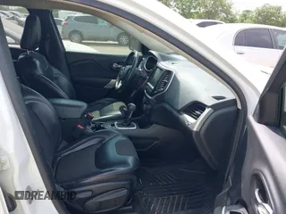 2018 Jeep Cherokee Latitude Plus with VIN 1C4PJLLX2JD557198, listed as a IAAI auction lot 41908907 with 155,195 mi miles and . Bid and sale history available at DreamBid. Image 5.