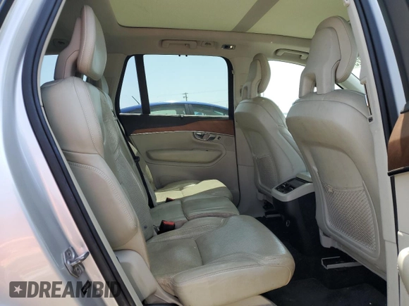 2016 Volvo XC90 T6 Inscription z VIN YV4A22PL4G1034535, wystawiony jako Copart lot #56227225 z przebiegiem 91 877 mil mil oraz Szkoda całkowita • Salvage title. Historia ofert i sprzedaży dostępna na DreamBid. Obrazek 11.