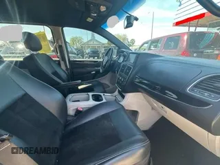 2014 Dodge Grand Caravan SXT with VIN 2C4RDGCG1ER308403, listed as a Copart auction lot 47603045 with 131,847 mi miles and Clean Title. Bid and sale history available at DreamBid. Image 5.