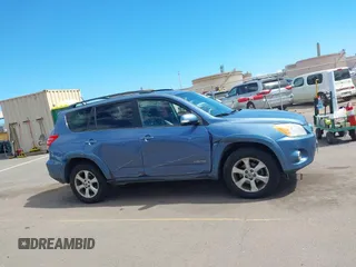 2010 Toyota RAV4 Limited с VIN JTMYK4DVXA5027222, выставлен на аукционе IAAI как лот 42057063 с пробегом 135 259 миль миль и . История ставок и продаж доступна на DreamBid. Изображение 13.
