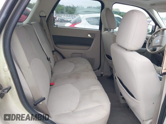 2011 Mercury Mariner z VIN 4M2CN8B72BKJ03915, wystawiony jako IAAI lot #42358251 z przebiegiem 169 206 mil mil oraz . Historia ofert i sprzedaży dostępna na DreamBid. Obrazek 8.