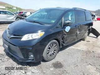 2019 Toyota Sienna XLE Auto Access Seat with VIN 5TDYZ3DC1KS998660, listed as a IAAI auction lot 42025856 with 113,376 mi miles. Bid and sale history available at carsss.com. Image 20.