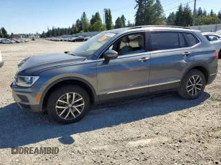 2018 Volkswagen Tiguan SEL z VIN 3VV2B7AX3JM221941, wystawiony jako Copart lot #64656555 z przebiegiem Nie podano mil oraz Szkoda całkowita • Salvage title. Historia ofert i sprzedaży dostępna na DreamBid. Obrazek 1.