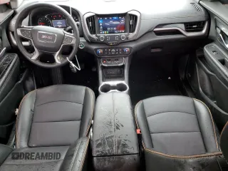 2024 GMC Terrain AT4 z VIN 3GKALYEG4RL219435, wystawiony jako Copart lot #54608085 z przebiegiem 59 572 mil mil oraz Szkoda całkowita • Salvage title. Historia ofert i sprzedaży dostępna na DreamBid. Obrazek 8.
