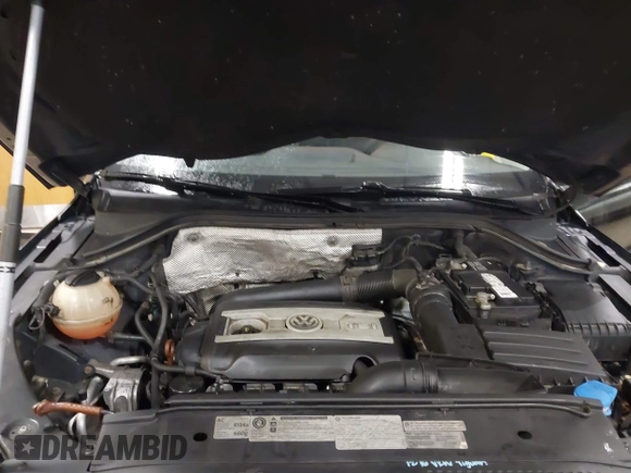 2013 Volkswagen Tiguan SE z VIN WVGBV7AX3DW508802, wystawiony jako IAAI lot #41471406 z przebiegiem 102 426 mil mil oraz . Historia ofert i sprzedaży dostępna na DreamBid. Obrazek 10.