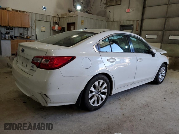 2015 Subaru Legacy 2.5i Premium with VIN 4S3BNBF69F3068533, listed as a Copart auction lot 51507843 with 185,033 mi miles. Bid and sale history available at carsss.com. Image 3.