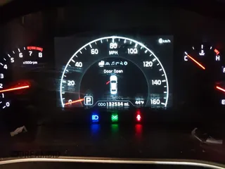 2015 Kia Cadenza Premium with VIN KNALN4D77F5194340, listed as a IAAI auction lot 41360457 with 132,534 mi miles. Bid and sale history available at carsss.com. Image 7.