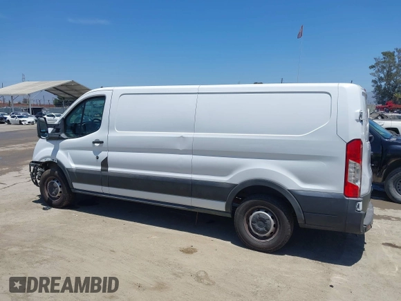 2021 Ford Transit Cargo с VIN 1FTBR1Y89MKA76356, выставлен на аукционе IAAI как лот 42468250 с пробегом 63 179 миль миль и . История ставок и продаж доступна на DreamBid. Изображение 15.