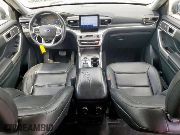 2020 Ford Explorer XLT z VIN 1FMSK8DH4LGC57106, wystawiony jako Copart lot #51095205 z przebiegiem 122 153 mil mil oraz Szkoda całkowita • Salvage title. Historia ofert i sprzedaży dostępna na DreamBid. Obrazek 8.