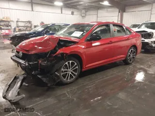 2025 Volkswagen Jetta Sport with VIN 3VWBX7BU2SM011768, listed as a IAAI auction lot 40951748 with 869 mi miles. Bid and sale history available at carsss.com. Image 2.