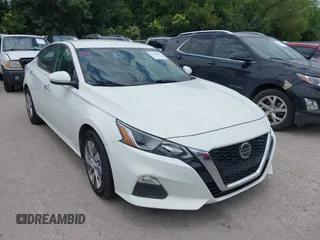 2019 Nissan Altima S z VIN 1N4BL4BV5KC203750, wystawiony jako IAAI lot #42362898 z przebiegiem 71 038 mil mil oraz . Historia ofert i sprzedaży dostępna na DreamBid. Obrazek 1.