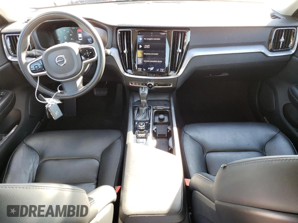 2020 Volvo S60 Momentum with VIN 7JR102FK7LG044261, listed as a Copart auction lot 39734123 with 32,487 mi miles. Bid and sale history available at carsss.com. Image 8.