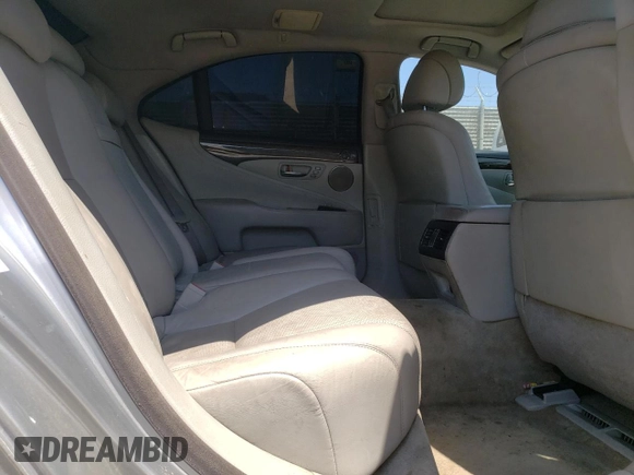 2008 Lexus LS 460 z VIN JTHBL46F985075053, wystawiony jako Copart lot #58467284 z przebiegiem 200 664 mil mil oraz Szkoda całkowita • Salvage title. Historia ofert i sprzedaży dostępna na DreamBid. Obrazek 10.