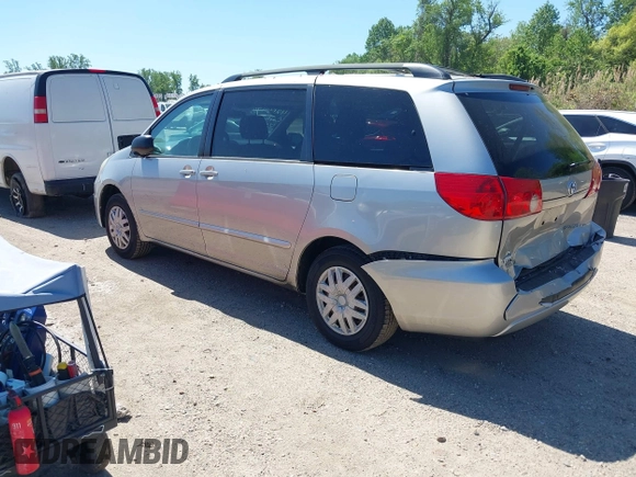 2006 Toyota Sienna CE with VIN 5TDZA23C86S581789, listed as a IAAI auction lot 42131496 with 140,252 mi miles. Bid and sale history available at carsss.com. Image 3.