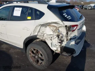 2018 Subaru Crosstrek Premium with VIN JF2GTADC9J8296592, listed as a IAAI auction lot 42033534 with 71,572 mi miles. Bid and sale history available at carsss.com. Image 17.