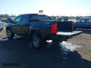 2015 Chevrolet Colorado 4WD Z71 with VIN 1GCGTCE33F1127970, listed as a IAAI auction lot 41672967 with 88,458 mi miles. Bid and sale history available at carsss.com. Image 3.