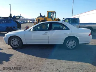 2005 Lincoln LS w/Sport Pkg with VIN 1LNHM87A65Y667891, listed as a IAAI auction lot 41297490 with 118,633 mi miles. Bid and sale history available at carsss.com. Image 14.