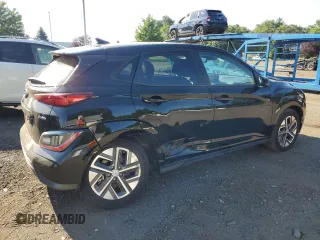 2022 Hyundai Kona Limited with VIN KM8K53AG8NU157472, listed as a Copart auction lot 62862115 with 28,741 mi miles and Clean title. Bid and sale history available at DreamBid. Image 3.