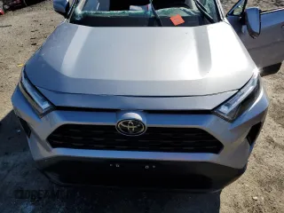 2024 Toyota RAV4 XLE with VIN 2T3P1RFV9RC473070, listed as a Copart auction lot 47891675 with 7,188 mi miles and Salvage Title. Bid and sale history available at DreamBid. Image 13.