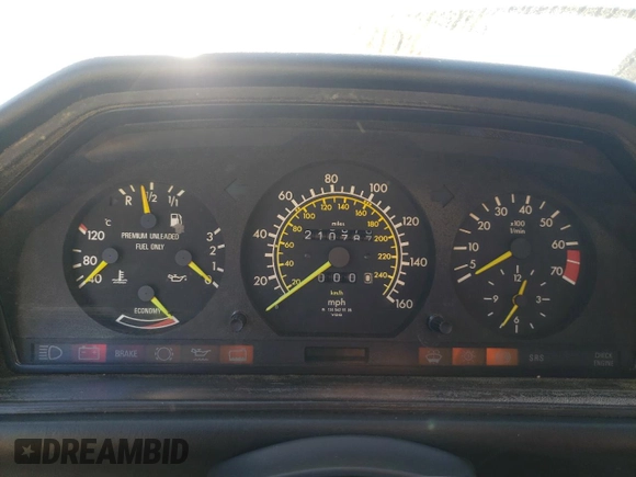 1988 Mercedes-Benz 300 E с VIN WDBEA30DXJA700058, выставлен на аукционе Copart как лот 58342374 с пробегом 210 787 миль миль и Чистый • Clean title. История ставок и продаж доступна на DreamBid. Изображение 9.