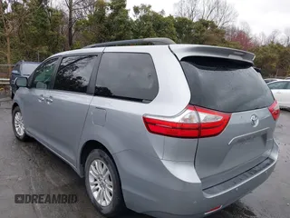 2017 Toyota Sienna XLE Auto Access Seat with VIN 5TDYZ3DCXHS888196, listed as a IAAI auction lot 41730418 with 131,201 mi miles. Bid and sale history available at carsss.com. Image 3.