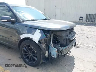 2018 Ford Explorer XLT z VIN 1FM5K7D83JGC51303, wystawiony jako IAAI lot #42456171 z przebiegiem 110 155 mil mil oraz . Historia ofert i sprzedaży dostępna na DreamBid. Obrazek 19.