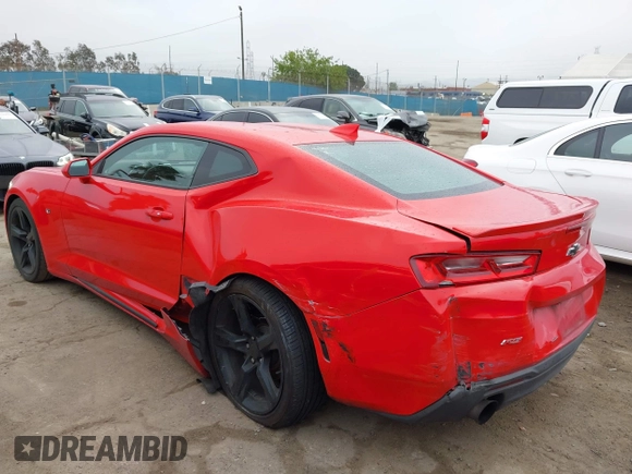 2017 Chevrolet Camaro 1LT z VIN 1G1FB1RS5H0169949, wystawiony jako IAAI lot #42177915 z przebiegiem 68 633 mil mil oraz . Historia ofert i sprzedaży dostępna na DreamBid. Obrazek 3.