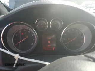 2018 Buick Cascada Premium с VIN W04WH3N5XJG045877, выставлен на аукционе Copart как лот 73837884 с пробегом 37 085 миль миль и Списание • Salvage title. История ставок и продаж доступна на DreamBid. Изображение 9.