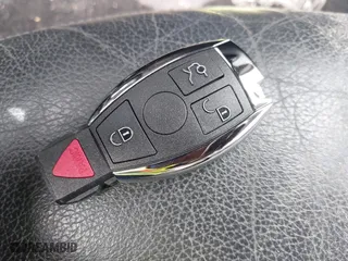 2007 Mercedes-Benz CLK-Class 3.5L with VIN WDBTK56F07F211009, listed as a IAAI auction lot 41785678 with 171,181 mi miles. Bid and sale history available at carsss.com. Image 11.