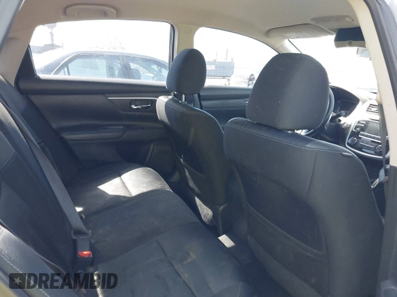 2018 Nissan Altima SR with VIN 1N4AL3AP6JC120402, listed as a IAAI auction lot 41949433 with 58,595 mi miles and . Bid and sale history available at carsss.com. Image 8.