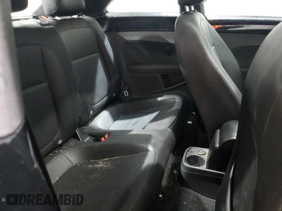 2012 Volkswagen Beetle 2.5L w/Sound/Nav PZEV with VIN 3VWJP7AT5CM637224, listed as a Copart auction lot 49949995 with 203,326 mi miles and Salvage Title. Bid and sale history available at DreamBid. Image 10.