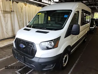 2023 Ford Transit Passenger XL z VIN 1FBAX2C82PKB52779, wystawiony jako IAAI lot #42518235 z przebiegiem 9 080 mil mil oraz . Historia ofert i sprzedaży dostępna na DreamBid. Obrazek 34.